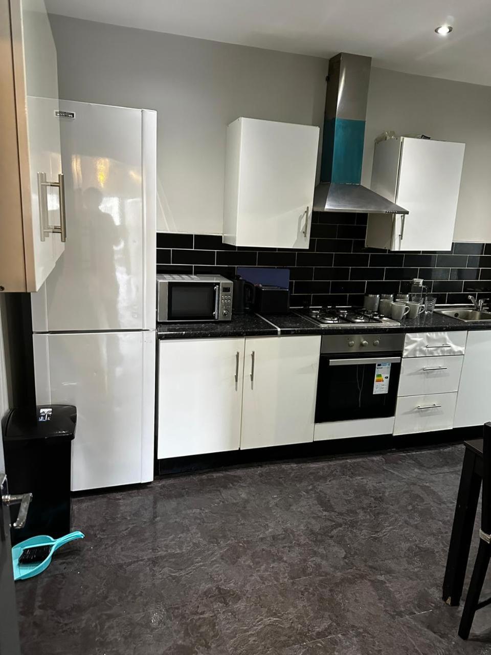 Woolpack Aparthotel Huddersfield Eksteriør bilde