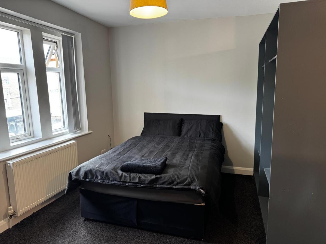 Woolpack Aparthotel Huddersfield Eksteriør bilde