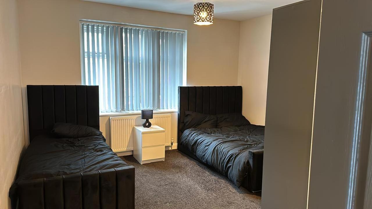 Woolpack Aparthotel Huddersfield Eksteriør bilde